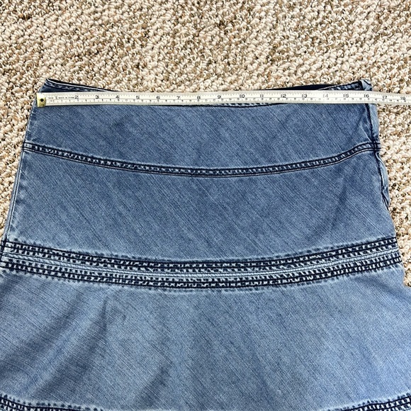 Liz Claiborne denim flare skirt size 10P - Picture 6 of 7